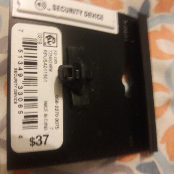 Brand New STERLING SILVER Ring - Picture 3 of 3